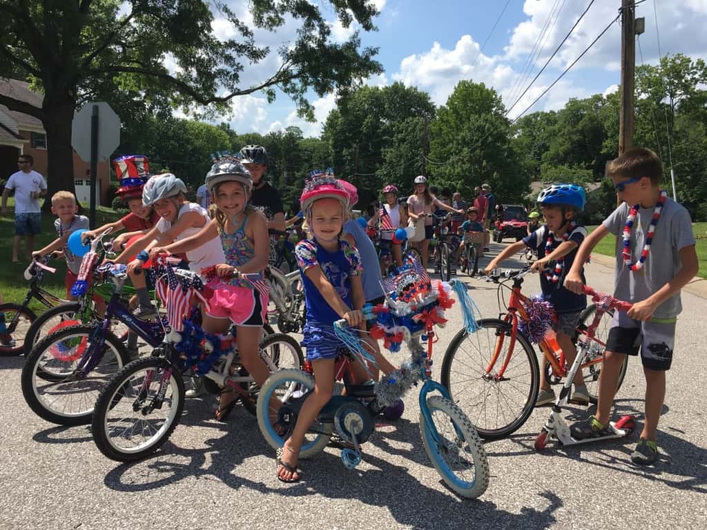 Fourth of July in Kenwood Hills! Josie ate way too much cotton candy, Abby enthusiastically helped with concessions, and Gwen dove for the rocket in the deep end until nine. Another fun neighborhood parade and party!